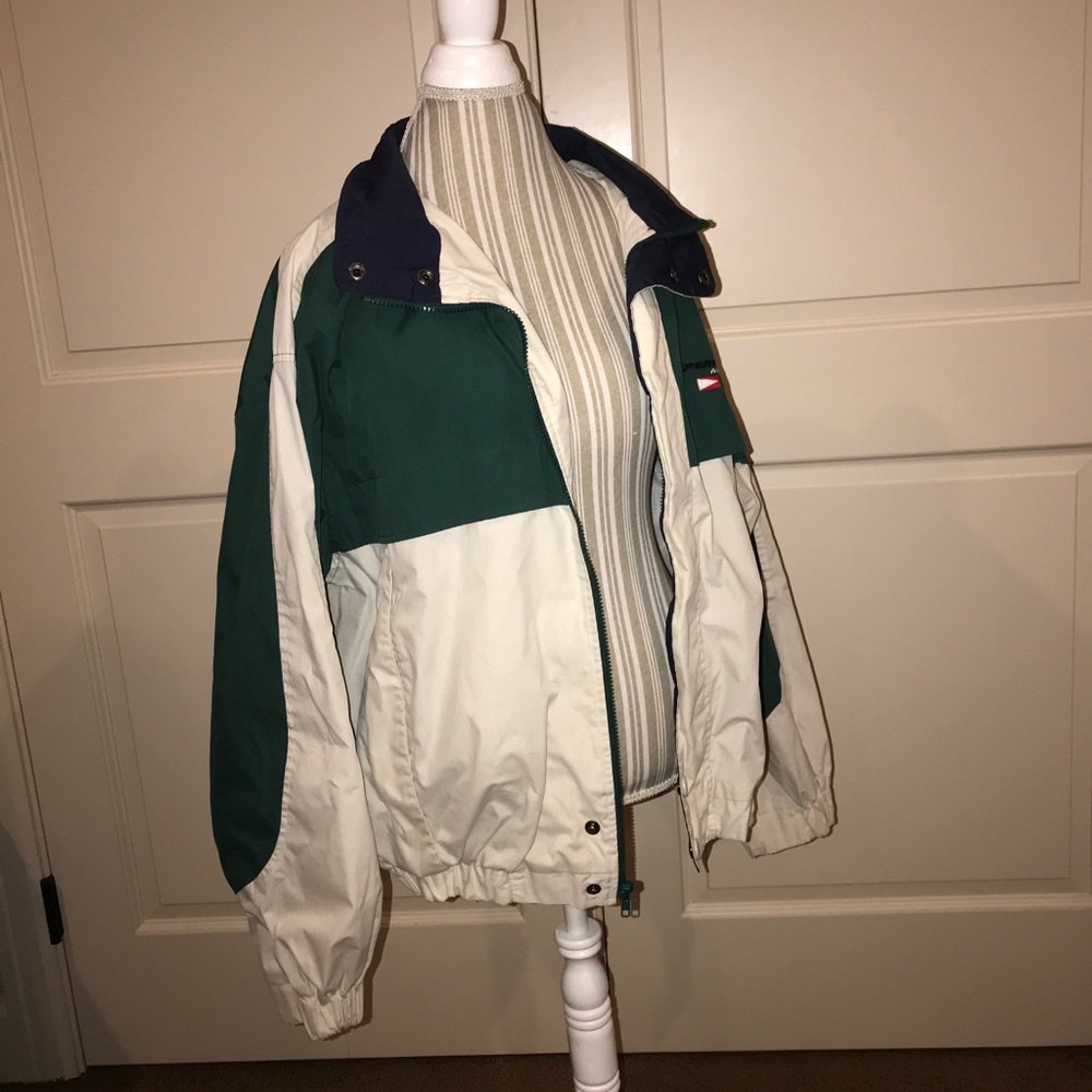 VINTAGE WATERPROOF WINDBREAKER